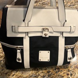 Amazing Henri Bendel jetsetter collection bag pack purse